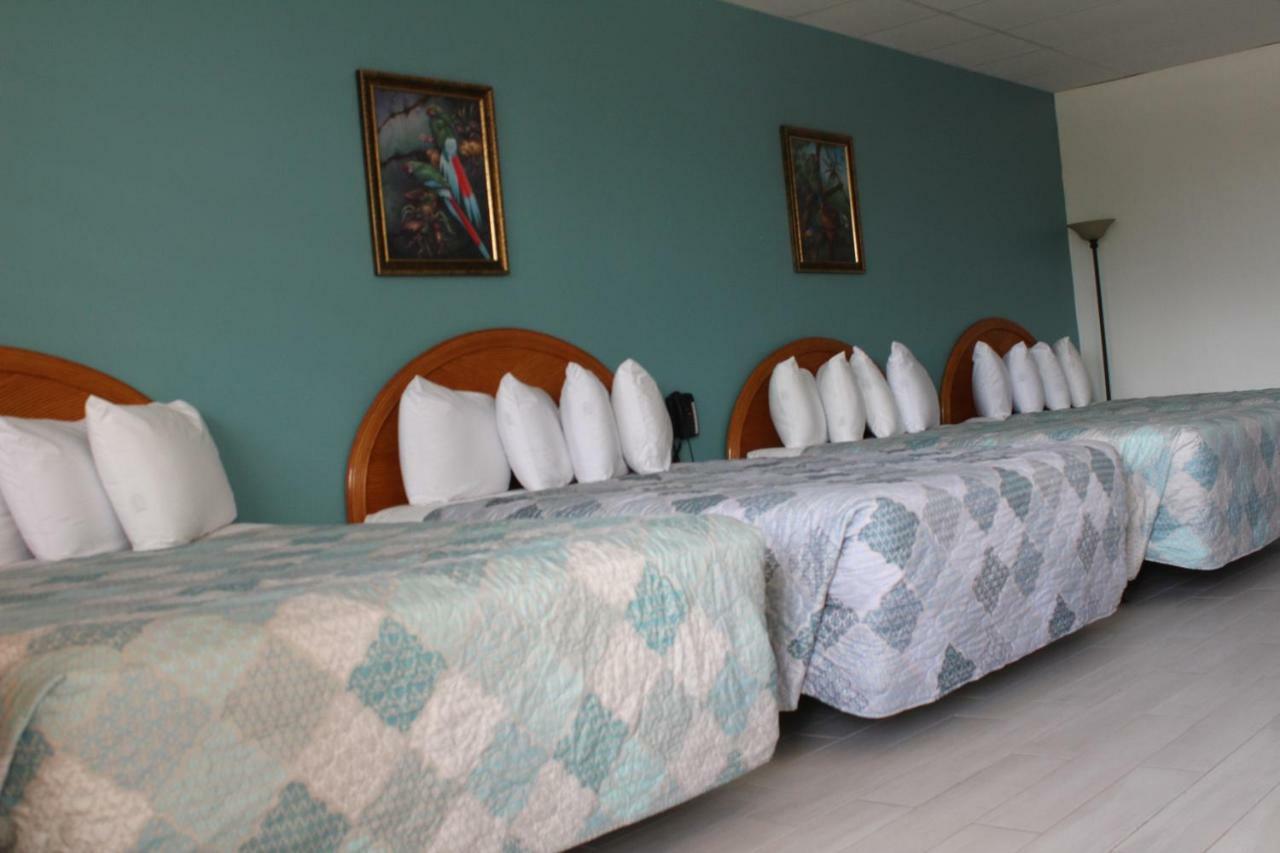 Fajardo Inn Chambre photo